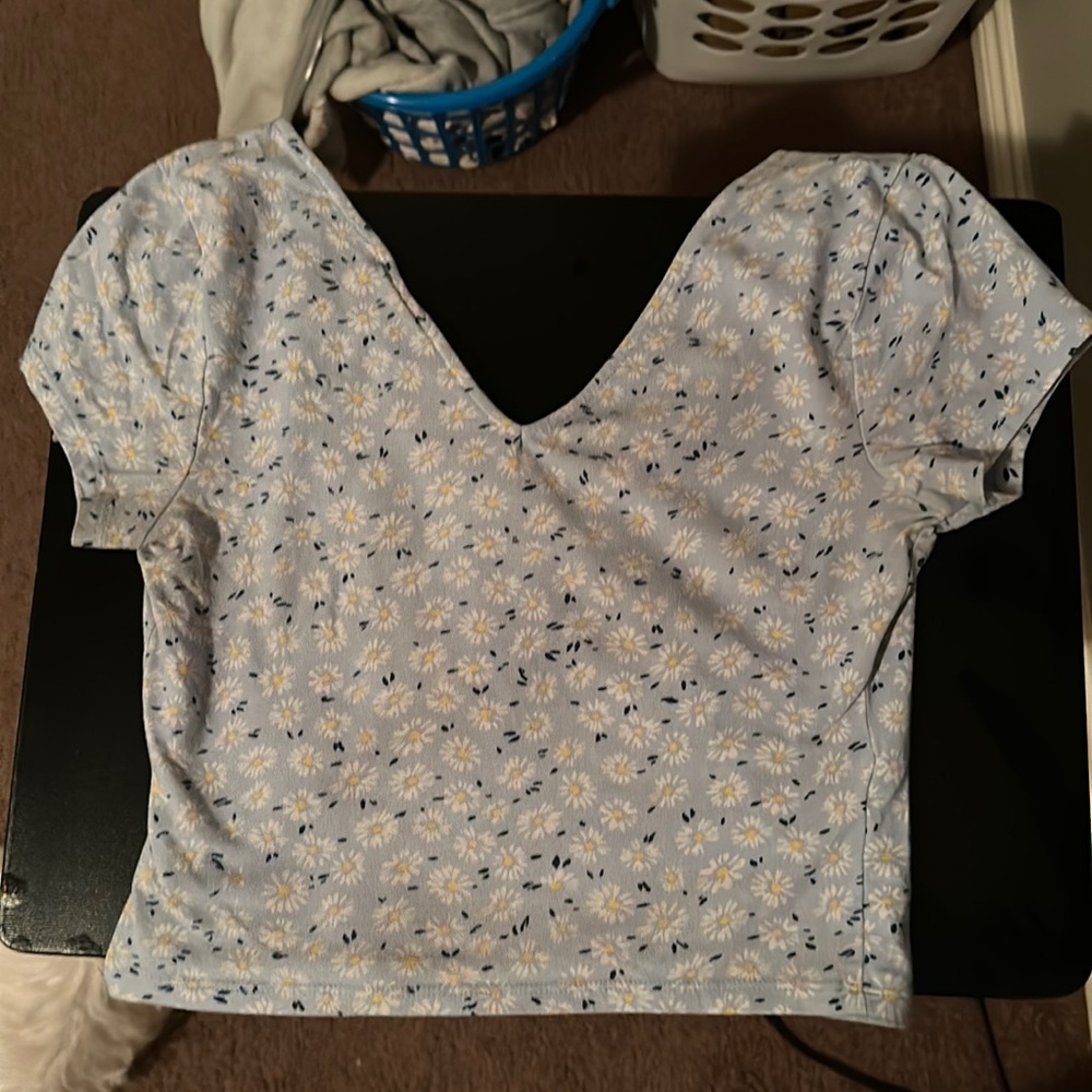 Daisy crop top